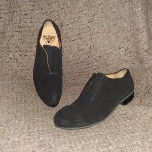 JOHN FLUEVOG-Kingsley-Black Waxed Suede-Laceless Oxford-SZ 7.5 Men-Near Mint